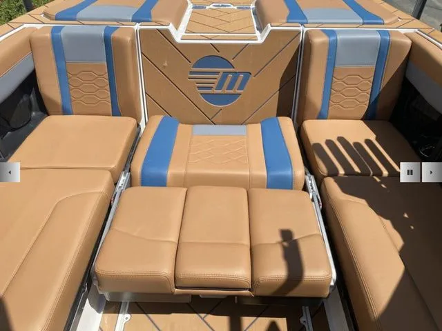 Slide: The Image of Malibu Wakesetter 23 LSV 2025 - 16