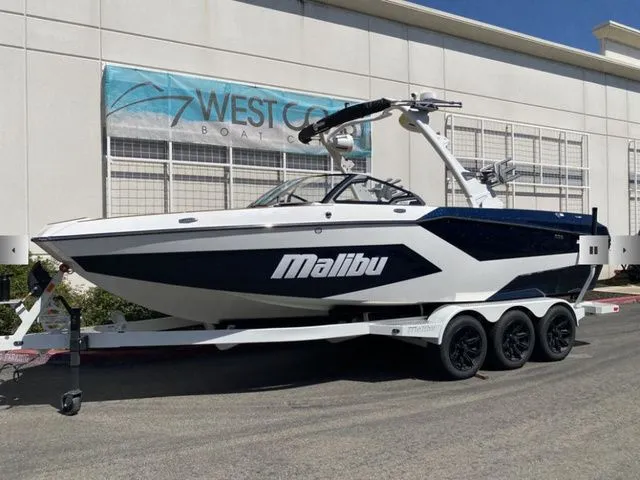 Slide: The Image of Malibu Wakesetter 24 MXZ 2025 - 5