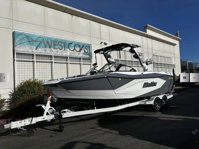 The Image of Malibu 26 LSV 2025 - 1