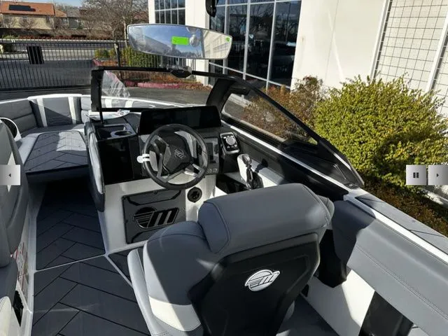 Slide: The Image of Malibu 26 LSV 2025 - 11