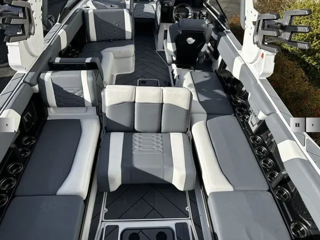Slide: The Image of Malibu 26 LSV 2025 - 16