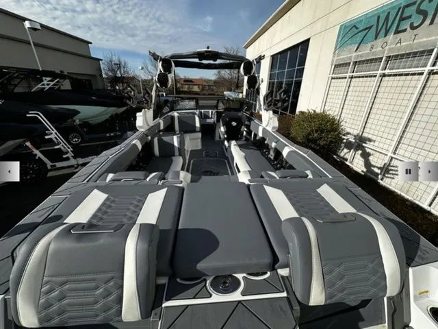 Slide: The Image of Malibu 26 LSV 2025 - 7