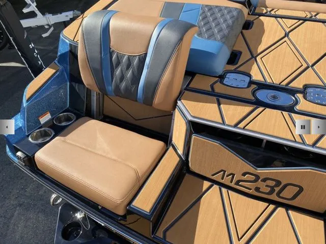 Slide: The Image of Malibu M230 2025 - 19