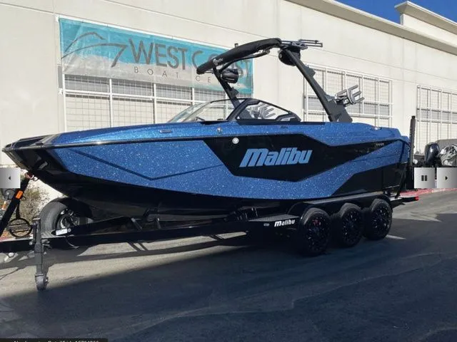 Slide: The Image of Malibu M230 2025 - 2