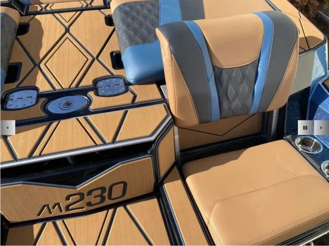 Slide: The Image of Malibu M230 2025 - 20