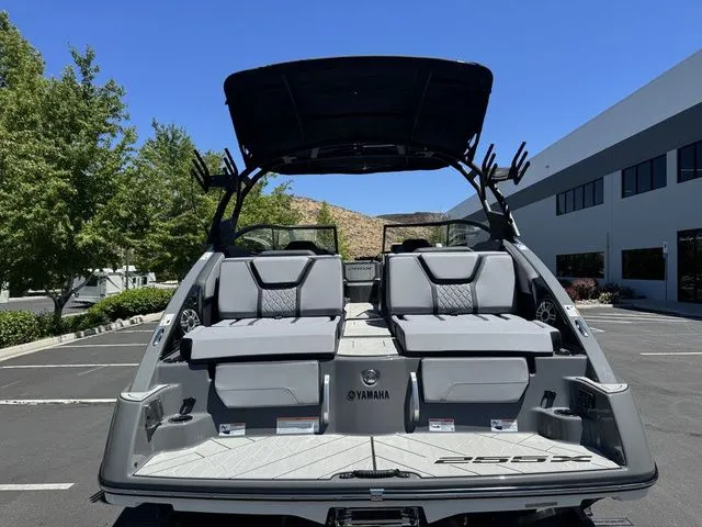 Slide: The Image of Yamaha 255XE 2025 - 6