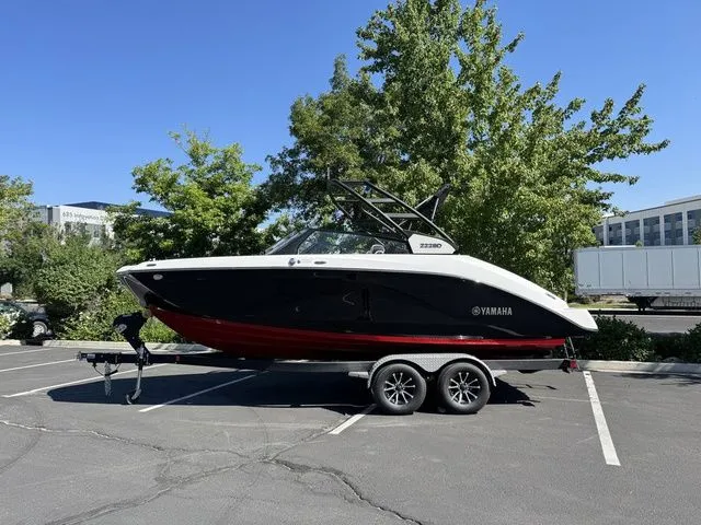 The Image of Yamaha 222SD 2025 - 1