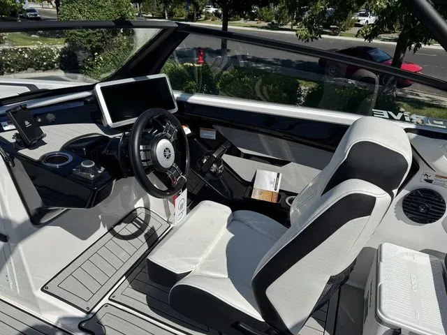 Slide: The Image of Yamaha 222SD 2025 - 6