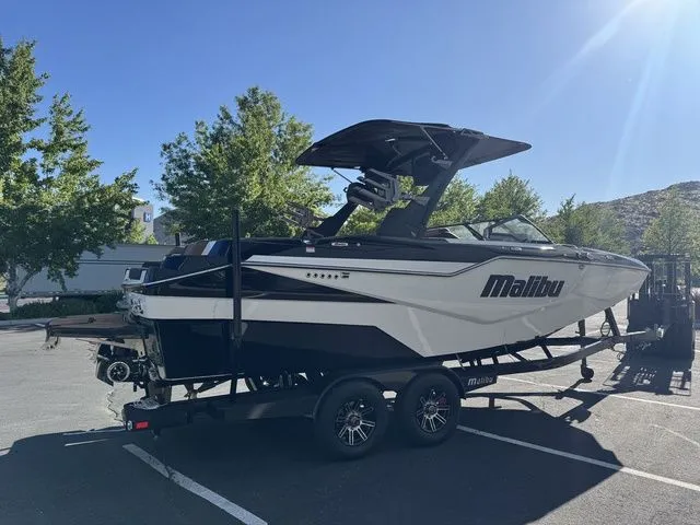 Slide: The Image of Malibu M230 2025 - 3