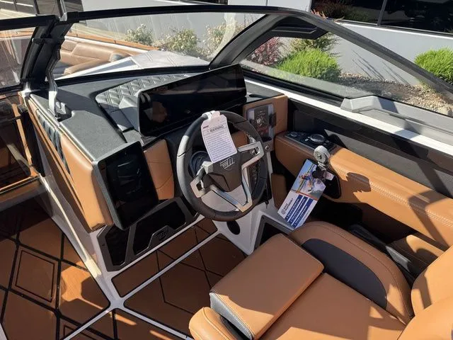 Slide: The Image of Malibu M230 2025 - 8