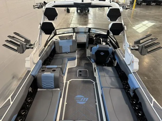 Slide: The Image of Malibu 26 LSV 2025 - 17