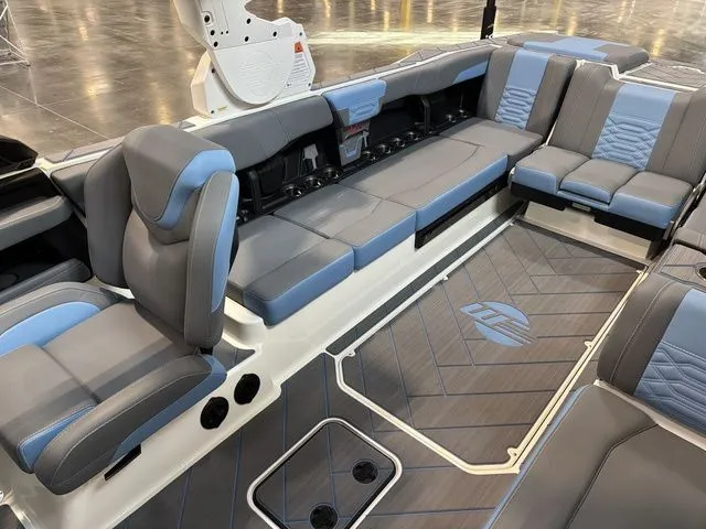 Slide: The Image of Malibu 26 LSV 2025 - 24