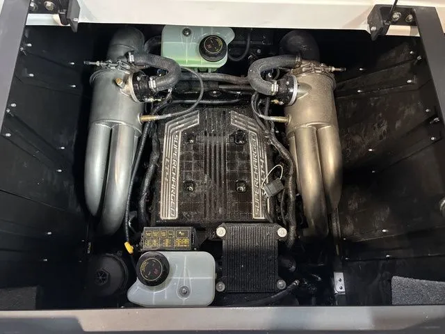 Slide: The Image of Malibu 26 LSV 2025 - 30