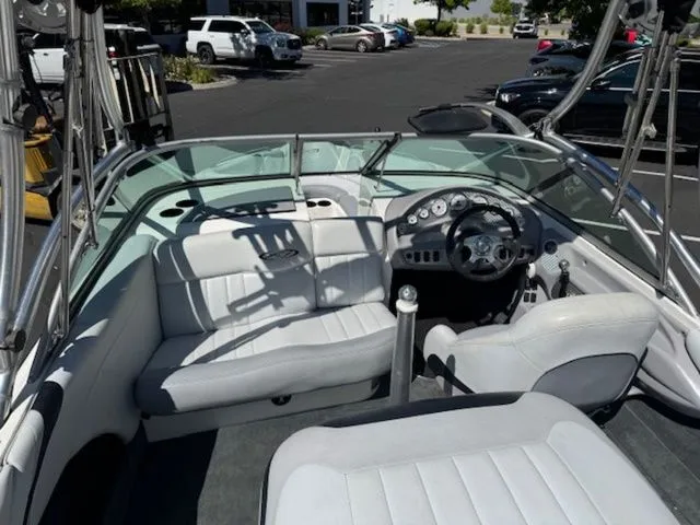 Slide: The Image of MasterCraft X-7 2003 - 6