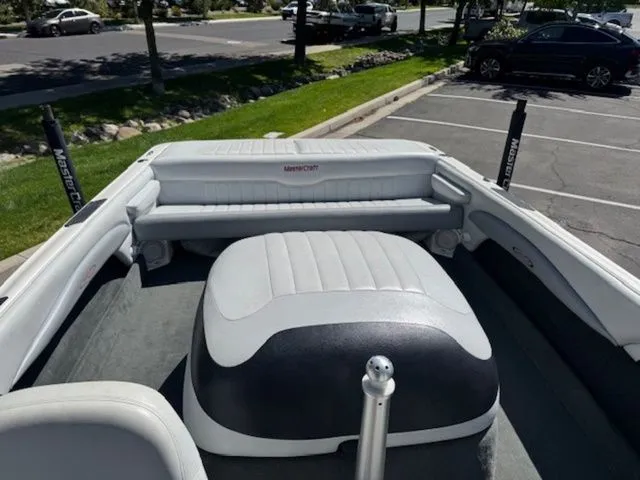 Slide: The Image of MasterCraft X-7 2003 - 7