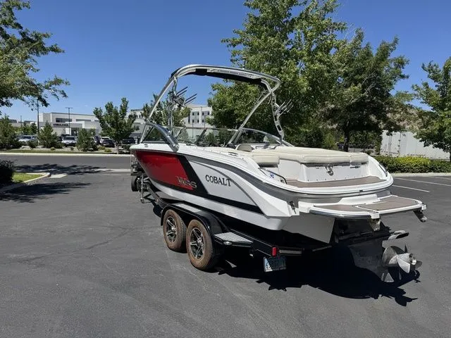 Slide: The Image of Cobalt 220WSS 2015 - 3