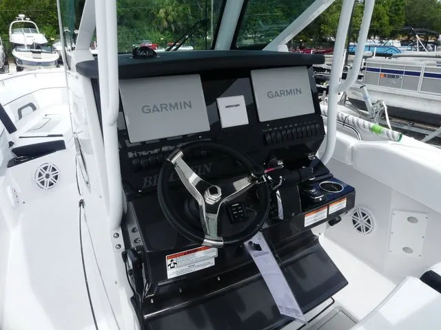 Slide: The Image of Blackfin 272 CC 2026 - 12