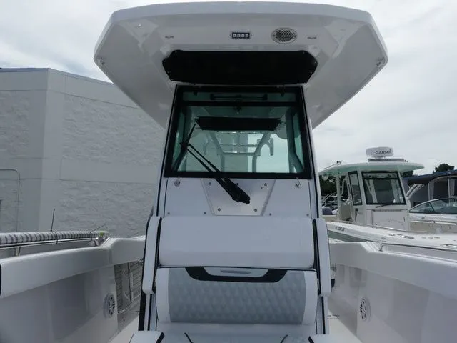 Slide: The Image of Blackfin 272 CC 2026 - 19