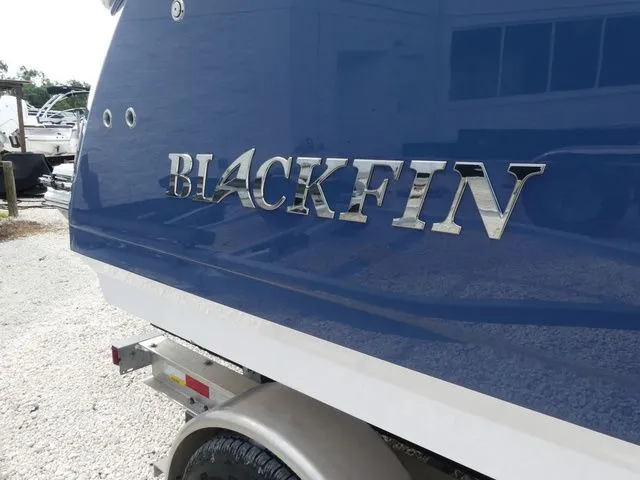 Slide: The Image of Blackfin 272 CC 2026 - 4