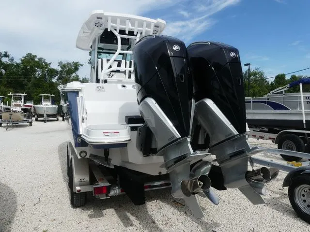 Slide: The Image of Blackfin 272 CC 2026 - 6