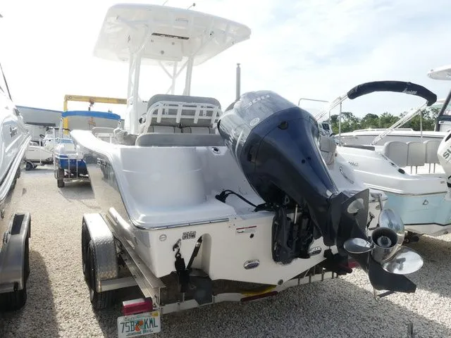 Slide: The Image of Sea Fox 249 Avenger 2019 - 4