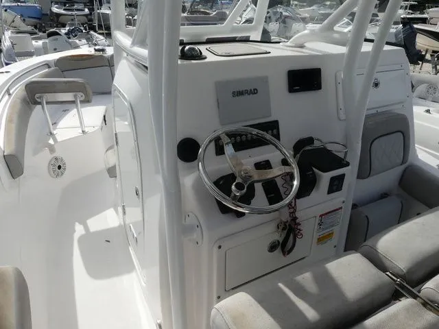 Slide: The Image of Sea Fox 249 Avenger 2019 - 8