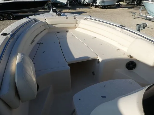 Slide: The Image of Grady-White Fisherman 236 2019 - 13