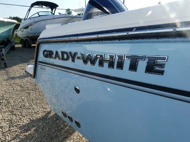 Slide: The Image of Grady-White Fisherman 236 2019 - 4