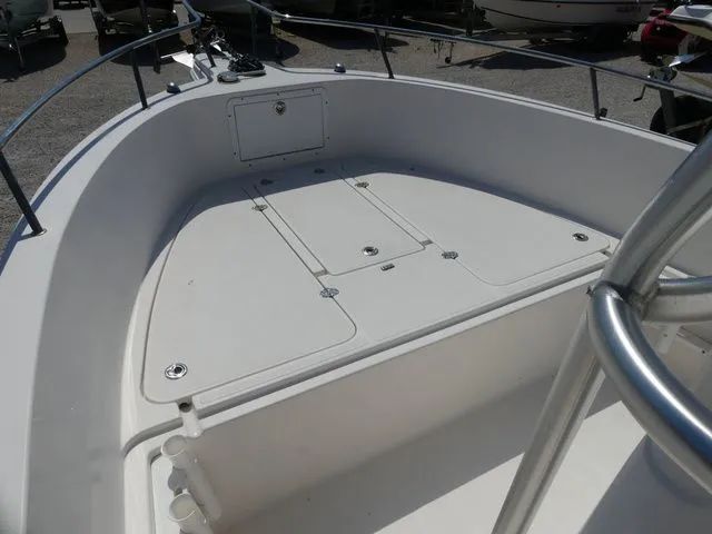 Slide: The Image of Aquasport 255 Osprey 2005 - 9