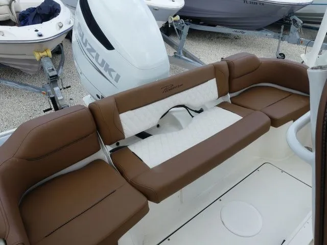 Slide: The Image of Pioneer Islander 222 2022 - 11