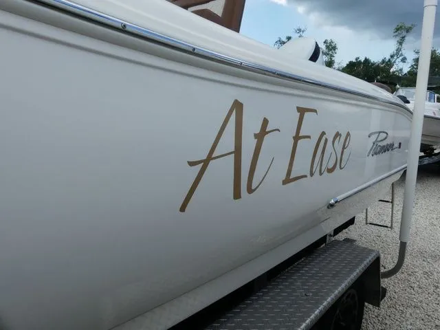 Slide: The Image of Pioneer Islander 222 2022 - 3