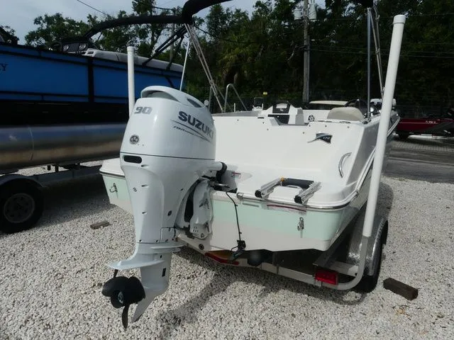 Slide: The Image of Stingray 172 SC 2023 - 4