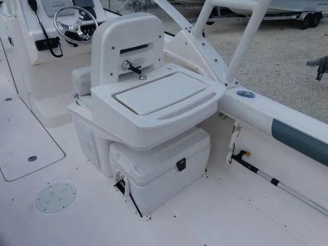 Slide: The Image of Everglades 230 Dual Console 2014 - 11