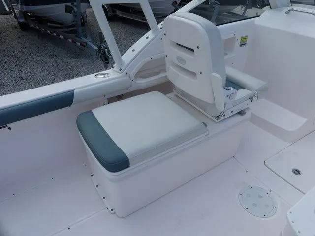 Slide: The Image of Everglades 230 Dual Console 2014 - 12