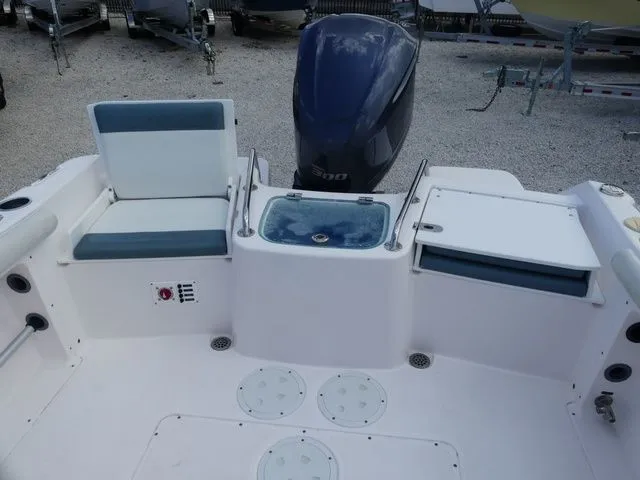 Slide: The Image of Everglades 230 Dual Console 2014 - 16