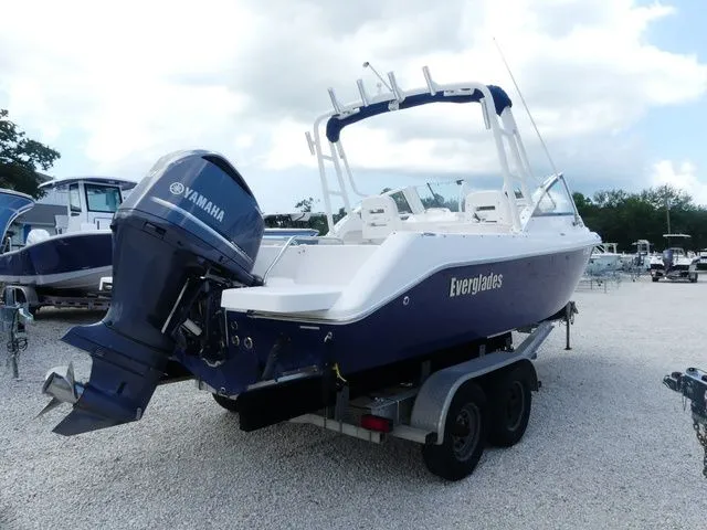 Slide: The Image of Everglades 230 Dual Console 2014 - 3