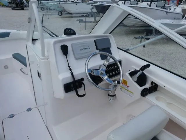 Slide: The Image of Everglades 230 Dual Console 2014 - 5