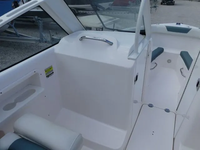 Slide: The Image of Everglades 230 Dual Console 2014 - 9