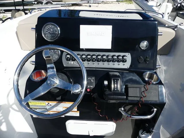 Slide: The Image of Hurricane Center Console 19 OB 2021 - 6