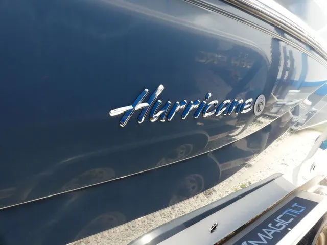 Slide: The Image of Hurricane SunDeck 235 OB 2023 - 4