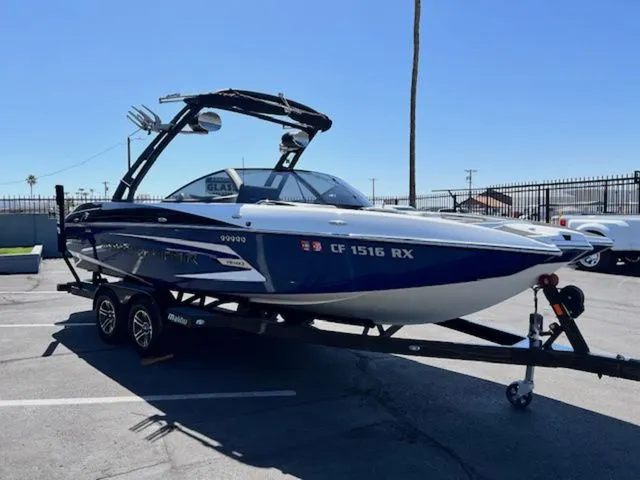 Slide: The Image of Malibu Wakesetter 22 MXZ 2015 - 4