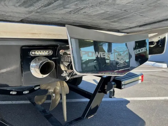 Slide: The Image of Malibu Wakesetter 22 MXZ 2015 - 9