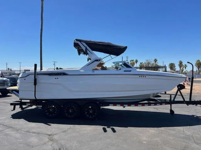 Slide: The Image of MasterCraft XStar 25 2025 - 13