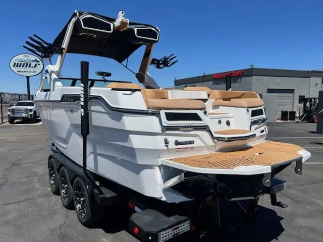 Slide: The Image of MasterCraft XStar 25 2025 - 16