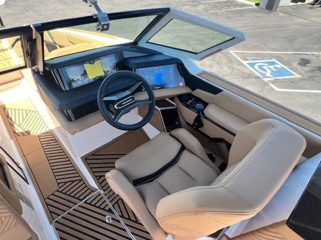 Slide: The Image of MasterCraft XStar 25 2025 - 21