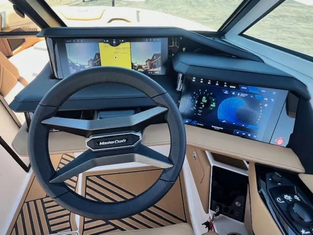 Slide: The Image of MasterCraft XStar 25 2025 - 22