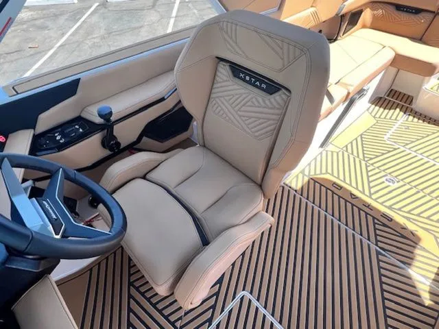 Slide: The Image of MasterCraft XStar 25 2025 - 24