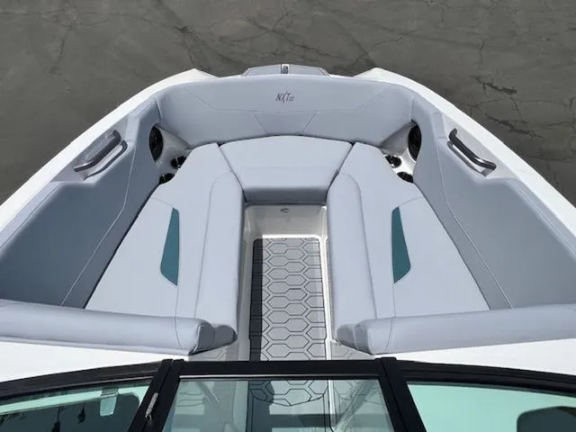Slide: The Image of MasterCraft NXT22 2025 - 16