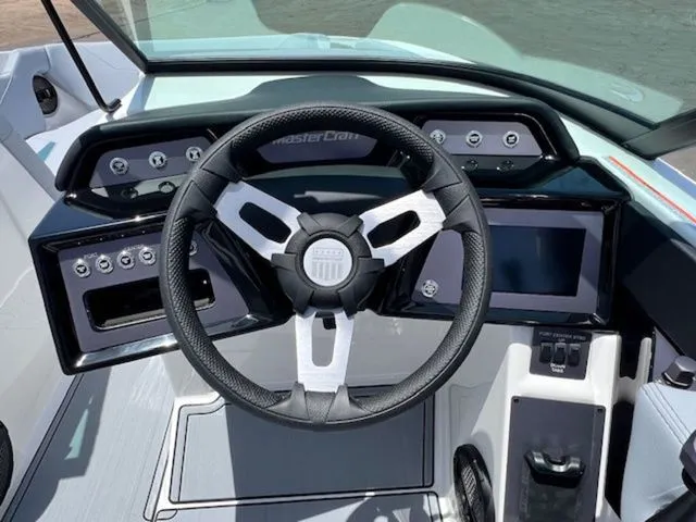 Slide: The Image of MasterCraft NXT22 2025 - 18