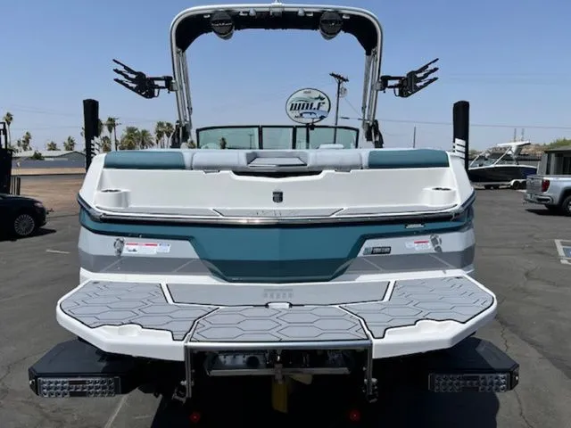 Slide: The Image of MasterCraft NXT22 2025 - 7